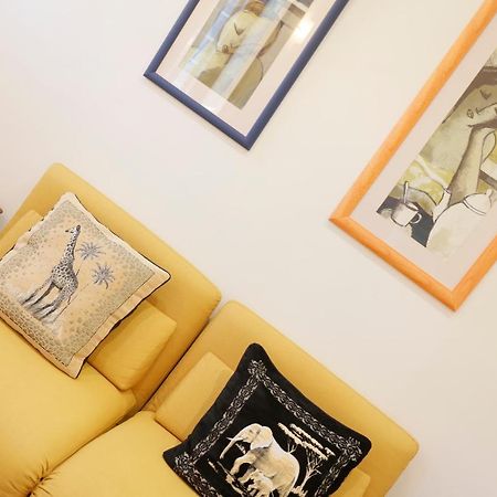 Siena Uptown - Sabrina'S Cozy Apartment Екстериор снимка