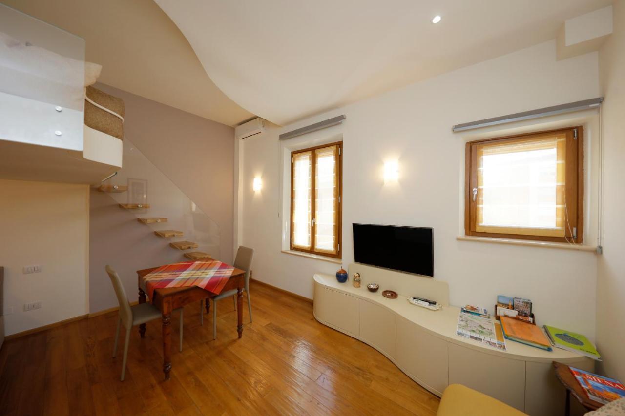 Siena Uptown - Sabrina'S Cozy Apartment Екстериор снимка