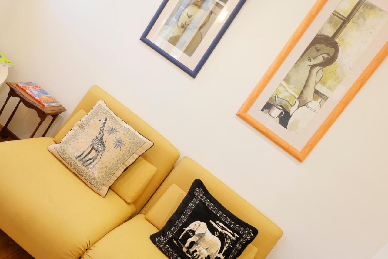 Siena Uptown - Sabrina'S Cozy Apartment Екстериор снимка