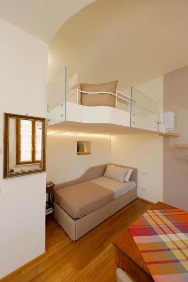 Siena Uptown - Sabrina'S Cozy Apartment Екстериор снимка