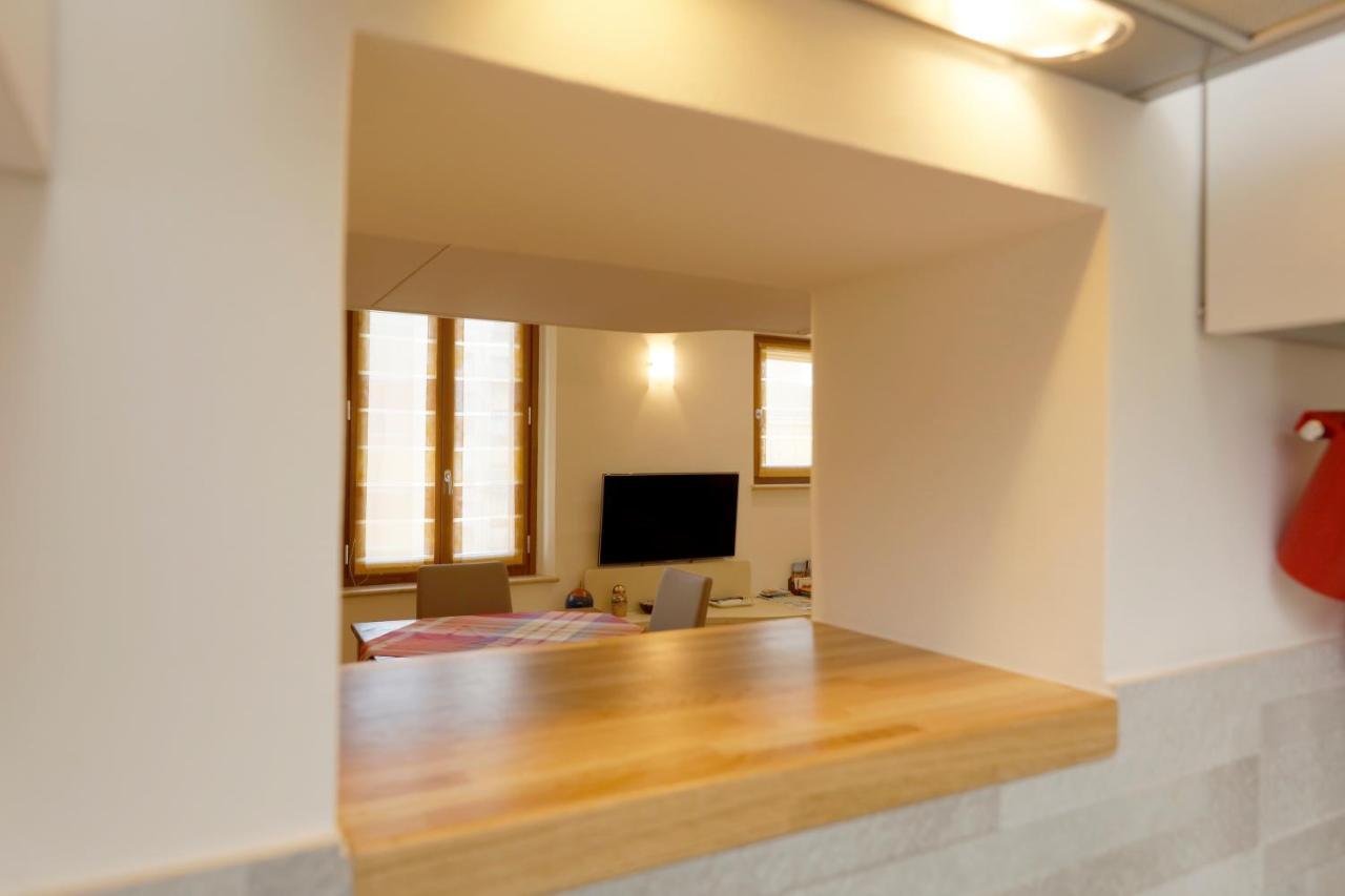 Siena Uptown - Sabrina'S Cozy Apartment Екстериор снимка